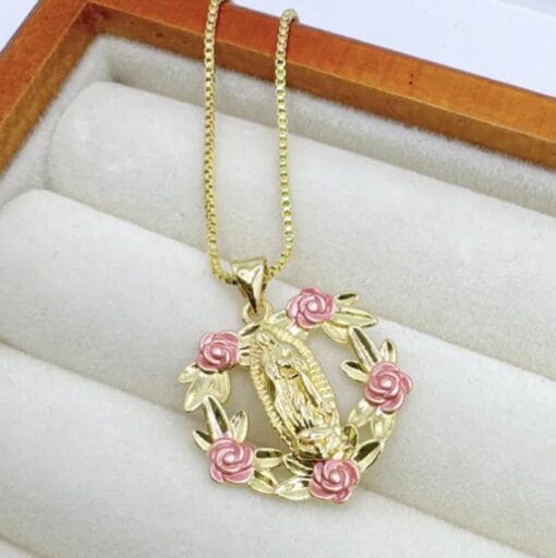 18K gold Virgin Mary necklace – best spiritual gift