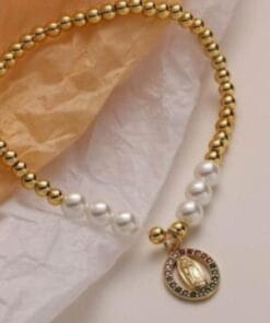 Close-up of pearl bead bracelet version one – detailed craftsmanship