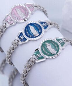 Delicate Virgin Mary charm bracelet – vintage elegance with divine protection design