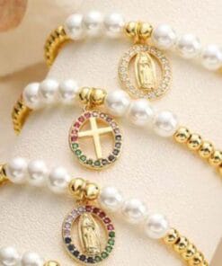 Close-up of pearl bead bracelet version one – detailed craftsmanship