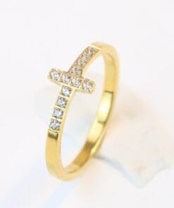 Stunning cross ring in titanium steel with rhinestones, gold or silver finish