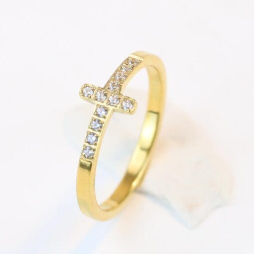 Stunning cross ring in titanium steel with rhinestones, gold or silver finish