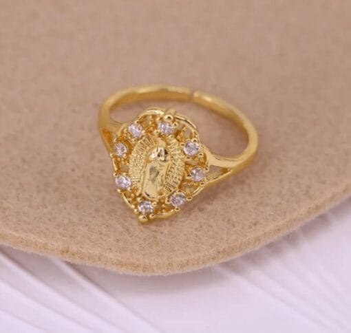 Elegant Mary ring in 4 designs with divine protection