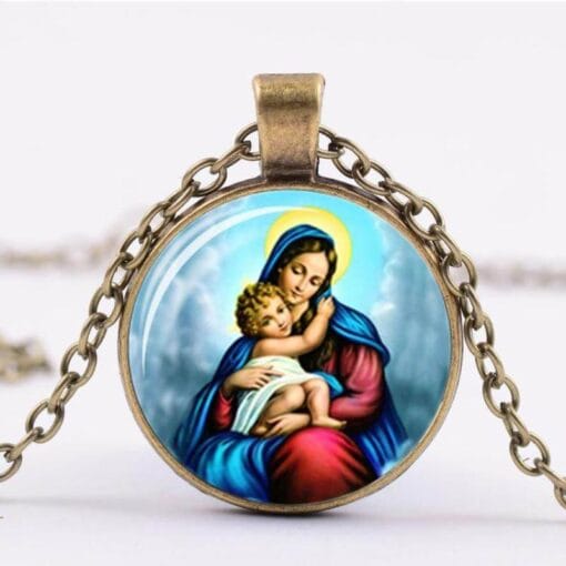 Vintage Virgin Mary necklace with glass portrait and alloy pendant