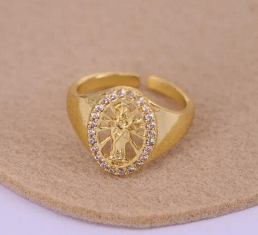 Geometric Christian rings honoring Virgin Mary